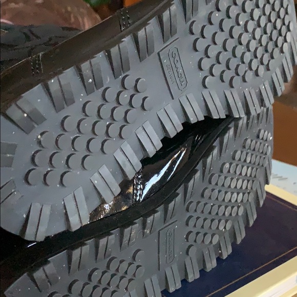 Coach signature boots New without box/tags - Picture 5 of 8